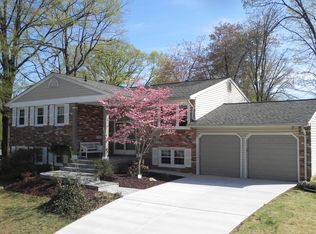 8001 Leyton Pl, Springfield, VA 22152