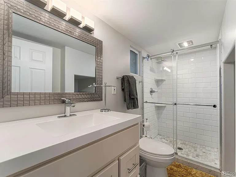 4456 Grant St — Photo 11