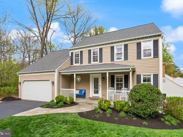 11401 Tanbark Dr, Reston, VA 20191