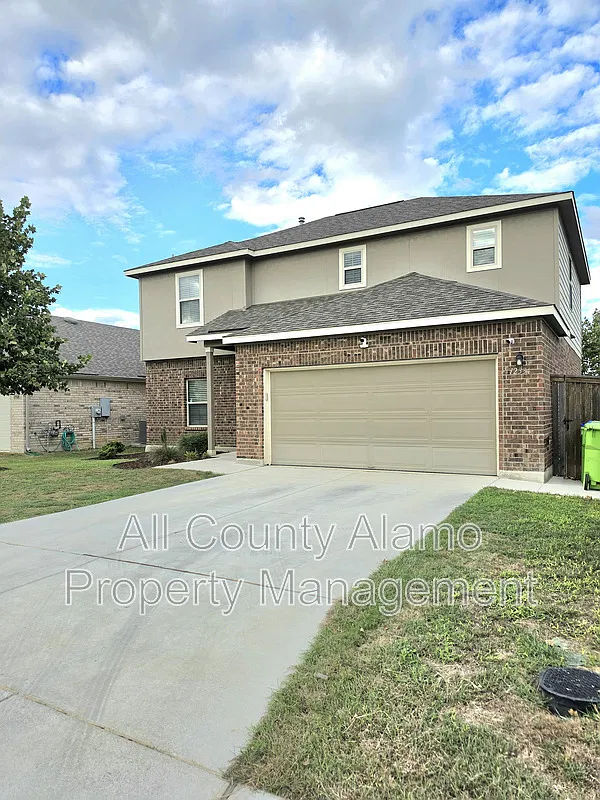 3 bed, 2.5 bath, 2020 sqft, $2,250 — Photo 2