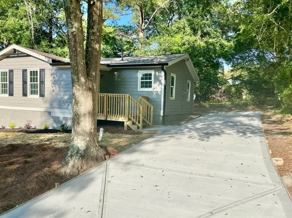 1094 Adcock Cir SW, Conyers, GA 30012