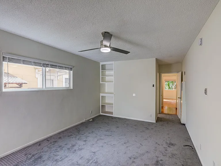 Ocean Avenue Duplex — Photo 27