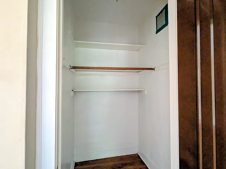 6703 N Greenview Ave #3C — Photo 9