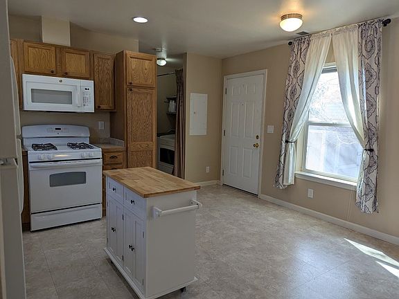 4th image of 435 32nd Rd Unit 907