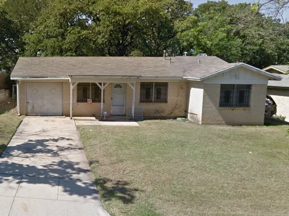 5553 Patton Dr, Fort Worth, TX 76112