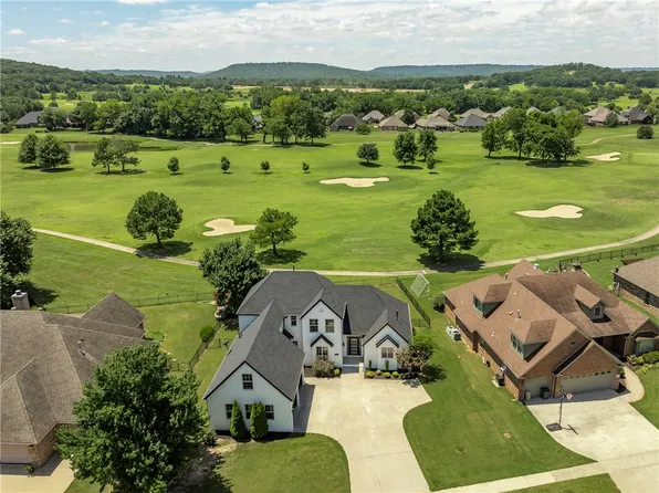 1791 S River Meadows Dr, Fayetteville, AR 72701