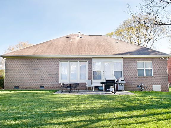 5th image of 1185 Reynolds Price Dr