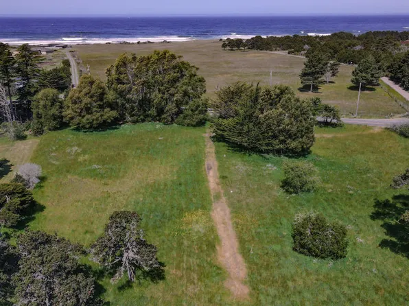 23401 California Way #1, Fort Bragg, CA 95437