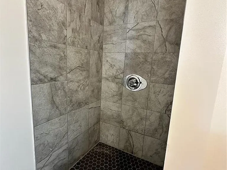118 W Main St #1 — Photo 6
