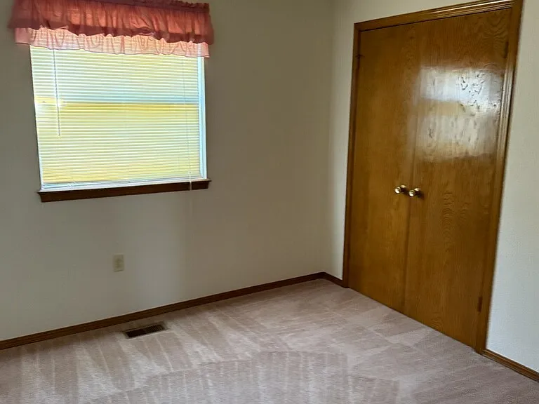 345 Carlsbad Ct — Photo 8