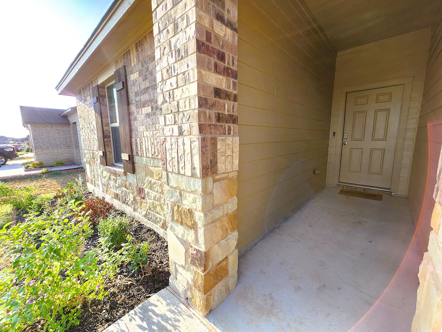3 bed, 1435 sqft, $1,750 — Photo 2