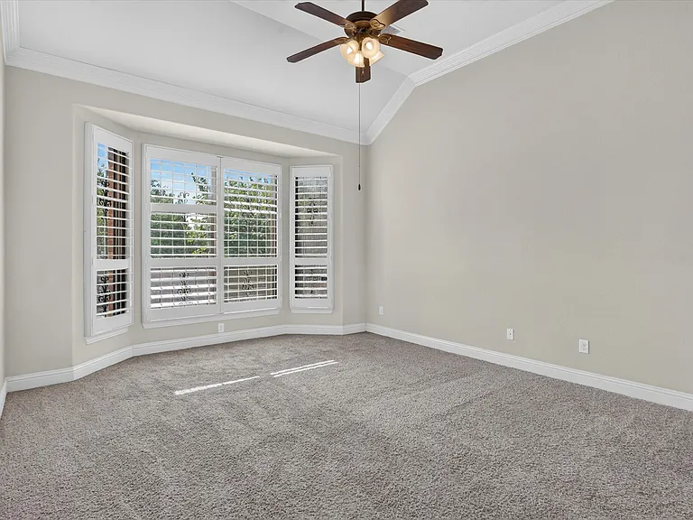 4635 Saginaw Ct — Photo 20
