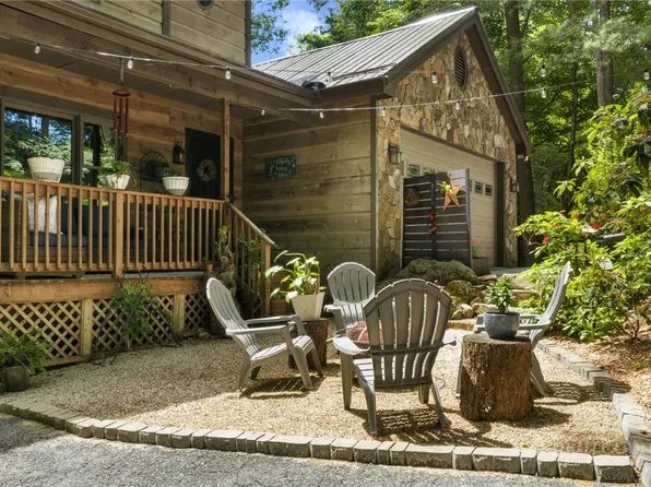 203 Cross Creek Farm Road, Blowing Rock, NC 28605