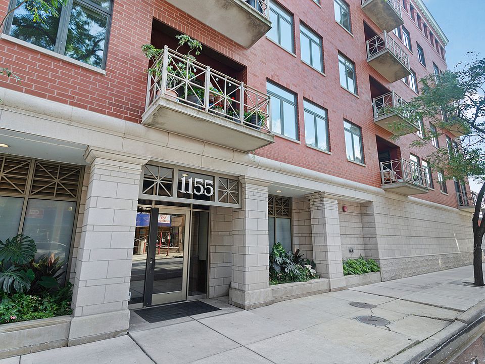 1st image of 1155 W Armitage Ave APT 201