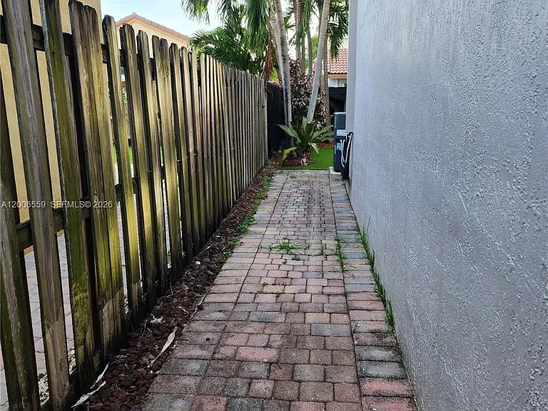 23902 SW 108th Ave — Photo 8
