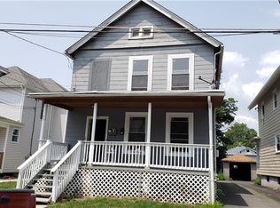 23 Chestnut St, Middletown, NY 10940