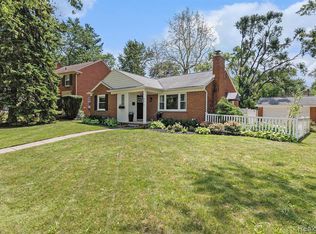 4419 Beverly Ct, Royal Oak, MI 48073