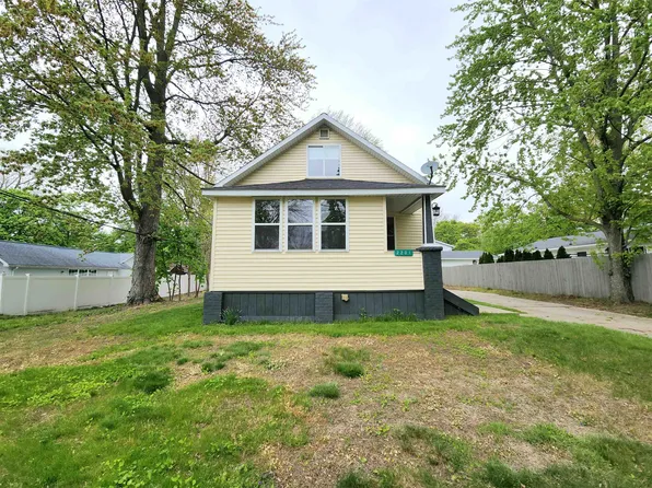 2201 E Ashman St, Midland, MI 48642