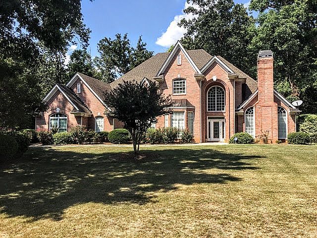 1st image of 8225 Seven Oaks Dr