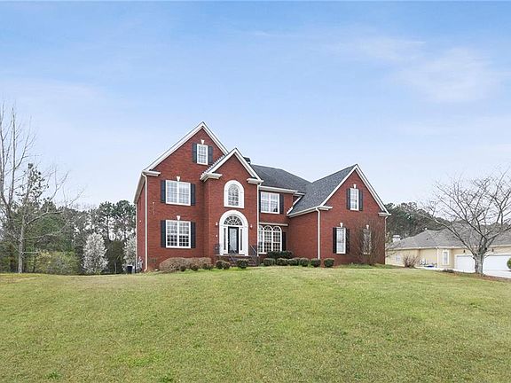 3rd image of 1427 Greenridge Trl