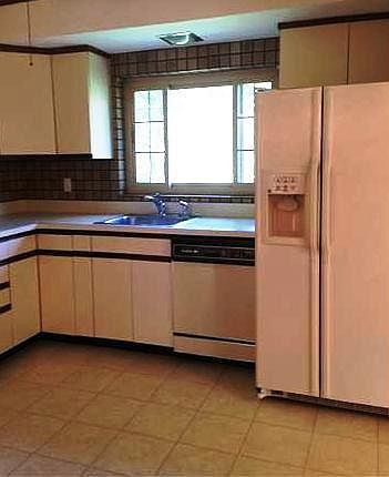4th image of 1604 Treboy Ave