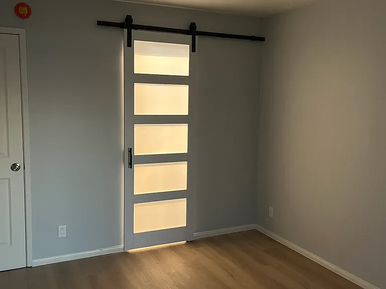 2514 Clairemont Dr #307 — Photo 16