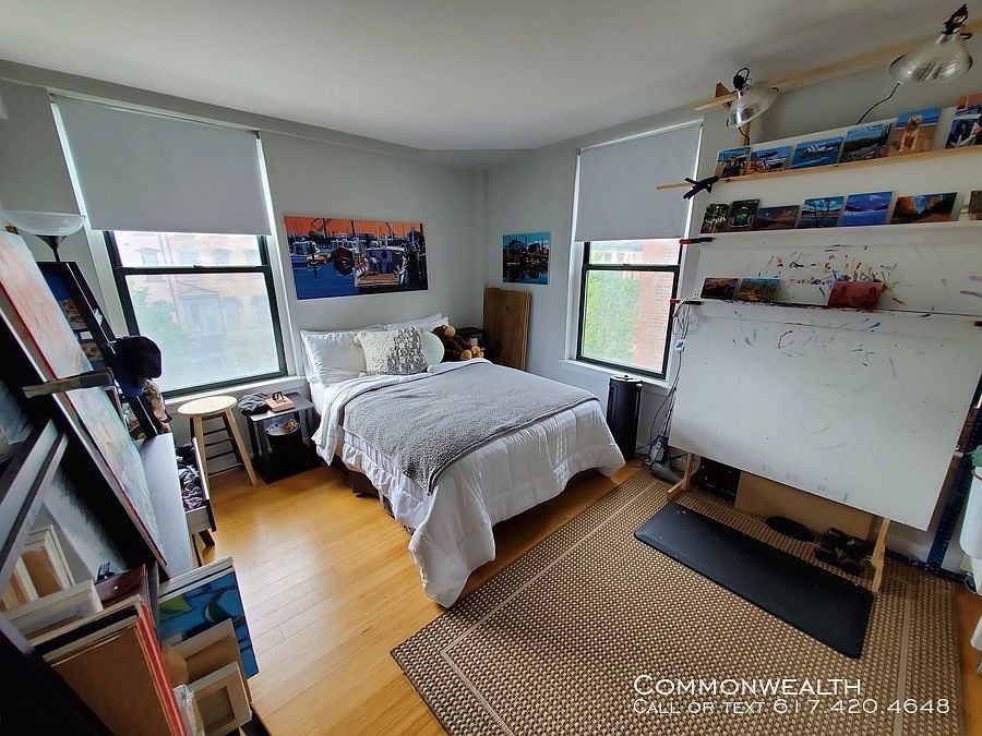 2nd image of 1661 Washington St #401SM