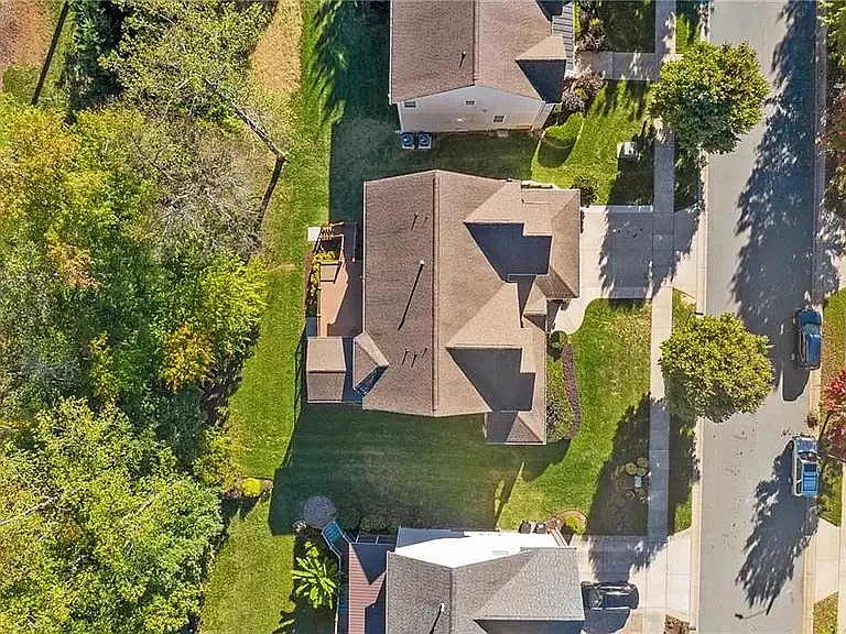 4022 Adair Ln — Photo 4