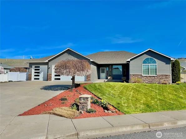154 Springhill Drive, East Wenatchee, WA 98802