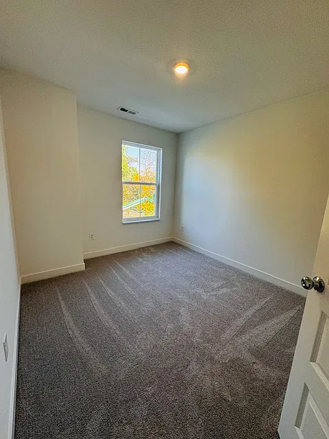3 bed, 2.5 bath, 1710 sqft, $2,500 — Photo 4