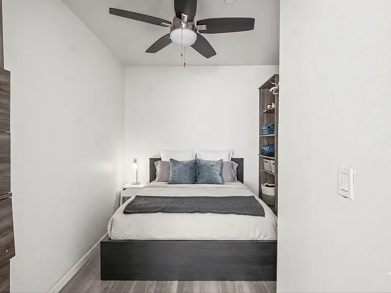 1901 S Victoria Ave #201 — Photo 20