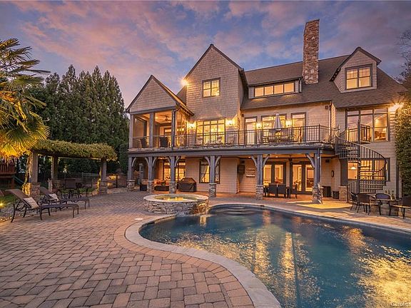 2nd image of 103 Tisbury Ct