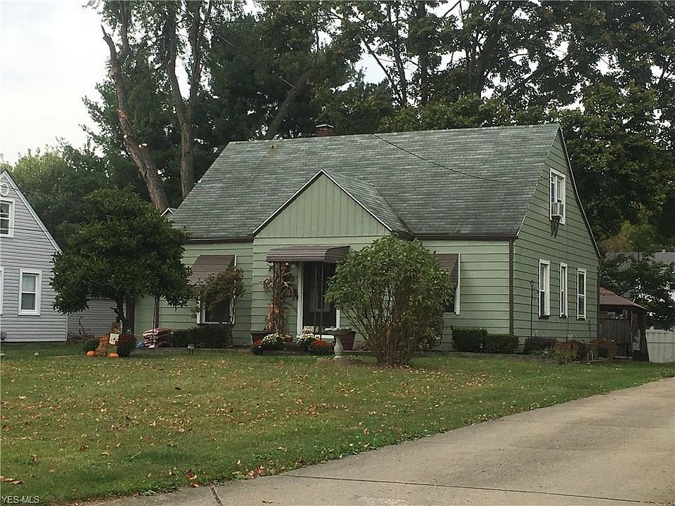 2nd image of 466 Annawan Ln