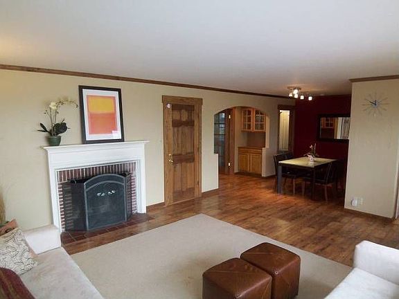 Living Room and dining ar