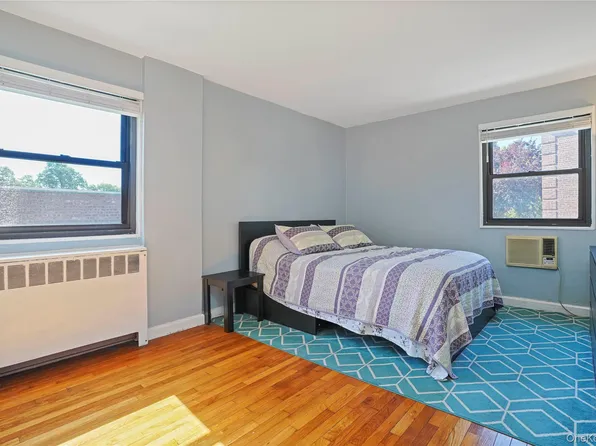 84-18 155th Avenue image 16 of 26