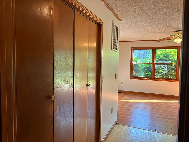 812 E Maple St #2 — Photo 7