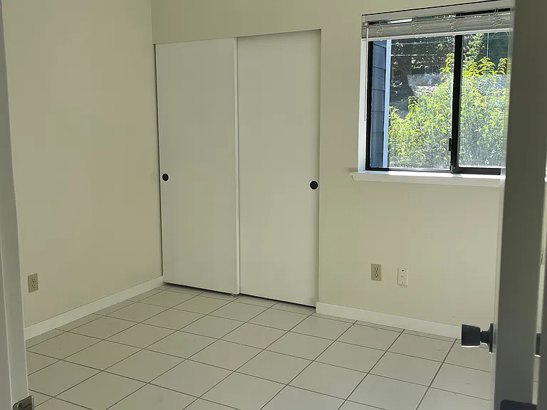 1163 Puget Dr SE — Photo 7
