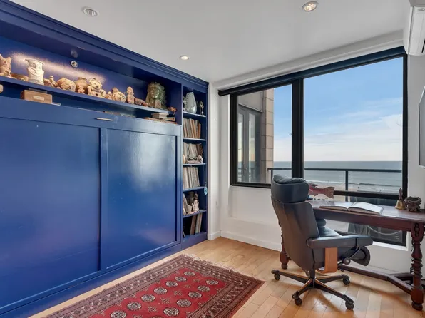 91-16 Shore Front Parkway image 8 of 9