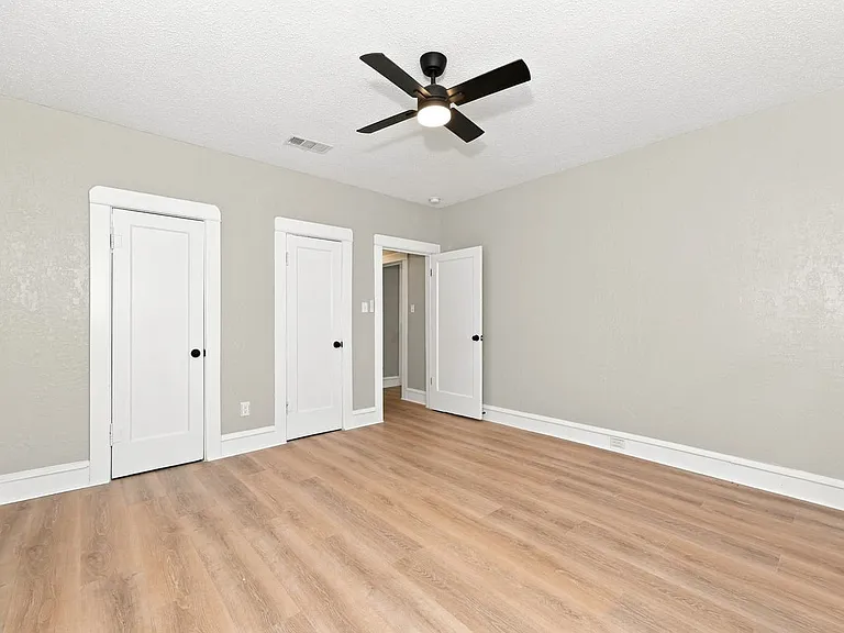 1548 McKenzie Ave — Photo 9
