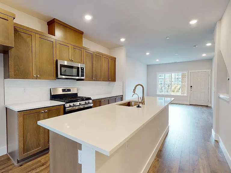 15992 NW Hosmer Ln — Photo 9