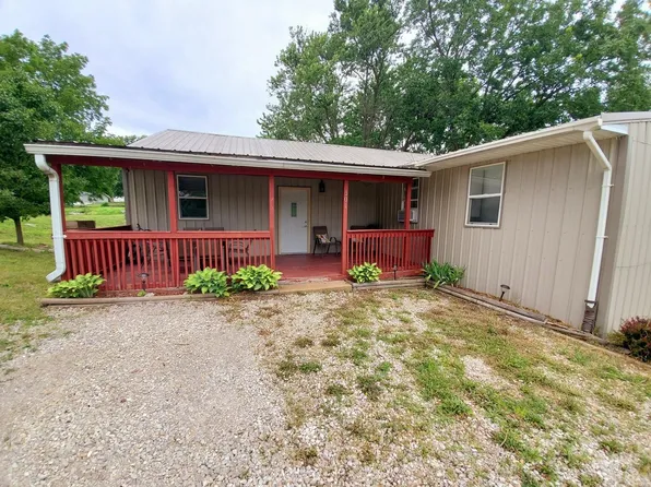 501 N 4th St, La Grange, MO 63448