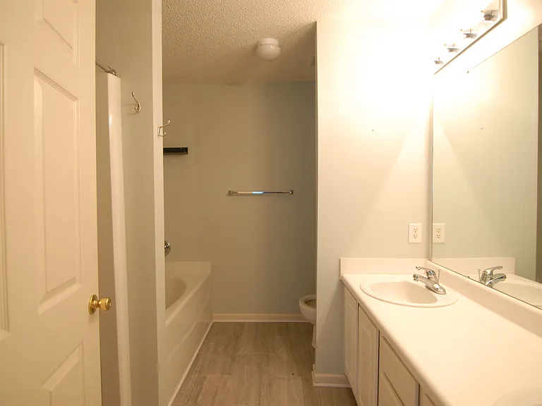 800-32 Remount Ct — Photo 9
