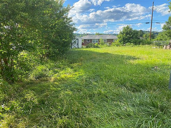 2nd image of 1016 Delrose Dr