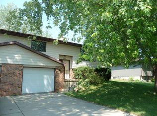 522 Mahogany Way, Verona, WI 53593