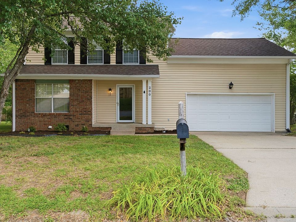 1st image of 200 Barrington Ct