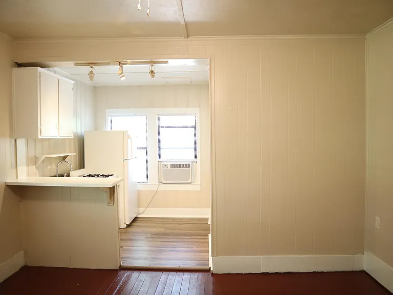 1116 N Bell Ave #2 — Photo 2