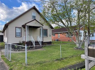 219 2nd St N, Saint Albans, WV 25177