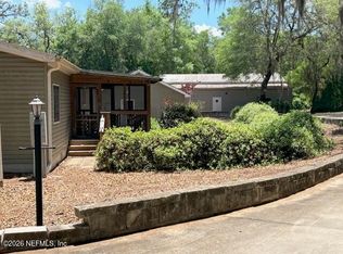 240 SWAN LAKE Drive, Melrose, FL 32666
