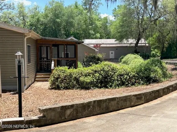240 SWAN LAKE Drive, Melrose, FL 32666