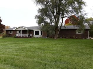 865 Barry Rd, Haslett, MI 48840